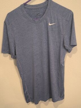 Nike Men’s Light Blue Heather Dri-FIT Short Sleeve Tee Medium
